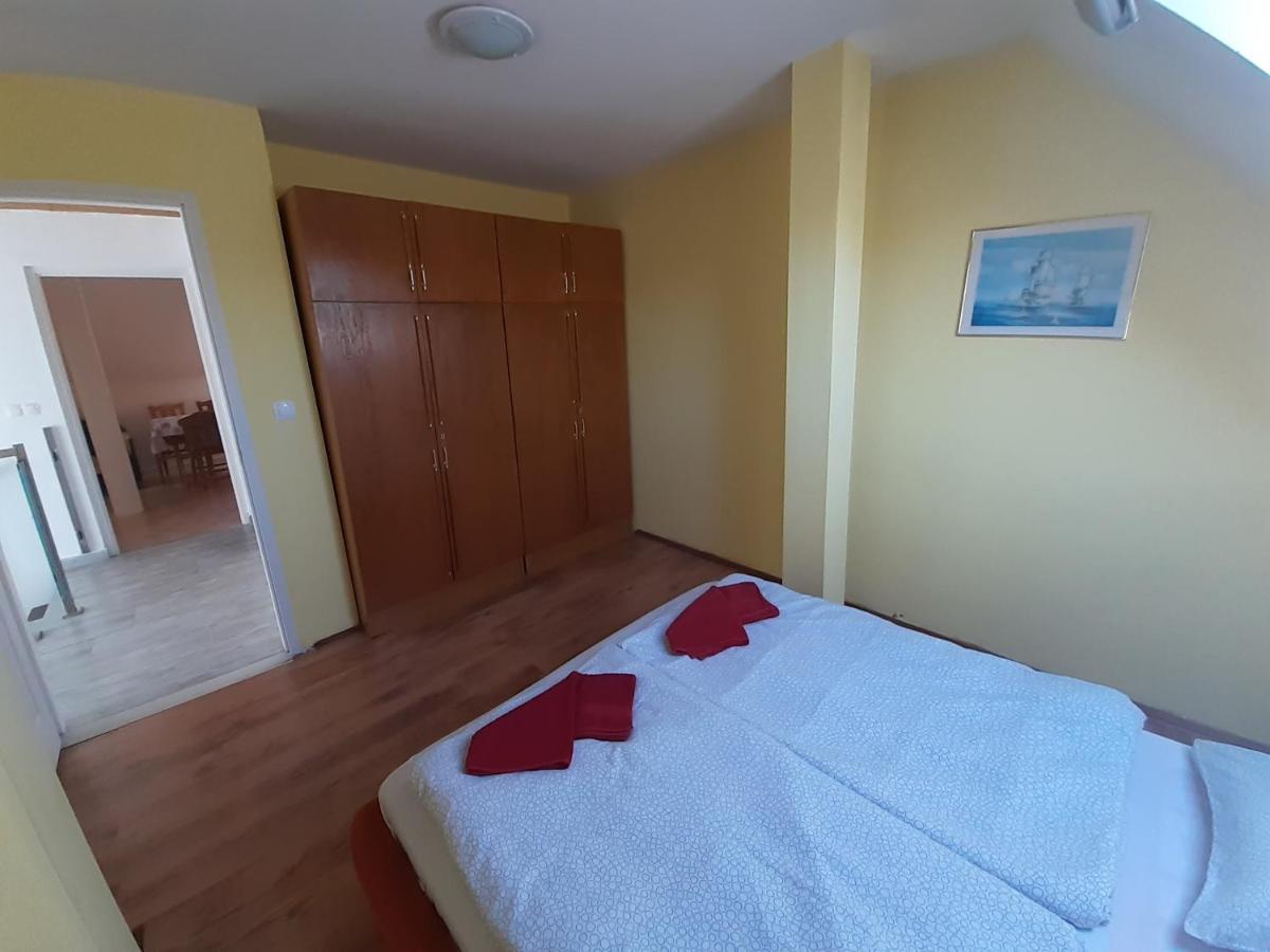 Margareta Apartman - Balatonlelle Buitenkant foto