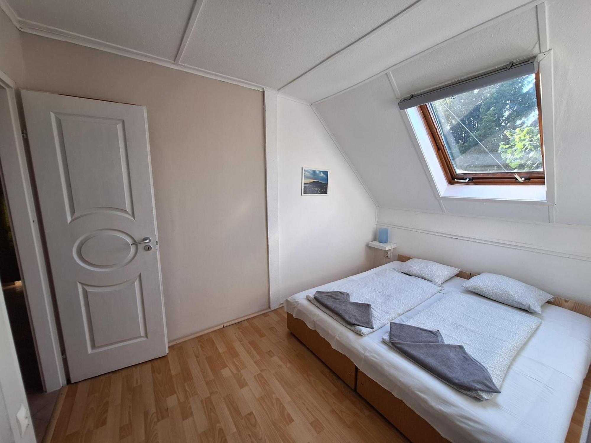 Margareta Apartman - Balatonlelle Buitenkant foto
