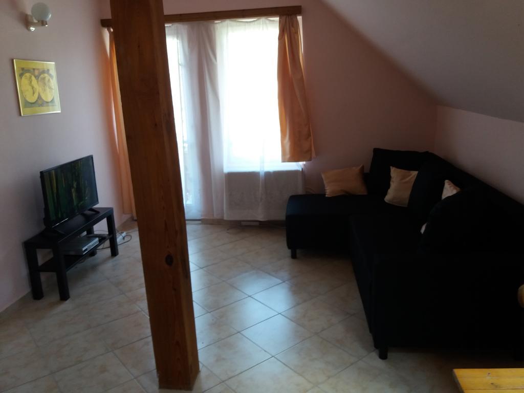Margareta Apartman - Balatonlelle Buitenkant foto
